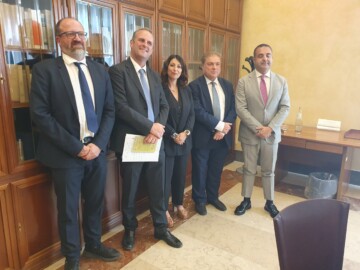 Immagine REGGIO CALABRIA/AUDIZIONE DI ATERP CALABRIA COMMISSIONE PARLAMENTARE DI INCHIESTA SULLE CONDIZIONI DI SICUREZZA E SULLO STATO DI DEGRADO DELLE CITTA’ E DELLE LORO PERIFERIE